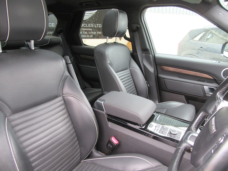 Land Rover Discovery TD V6 HSE - U374