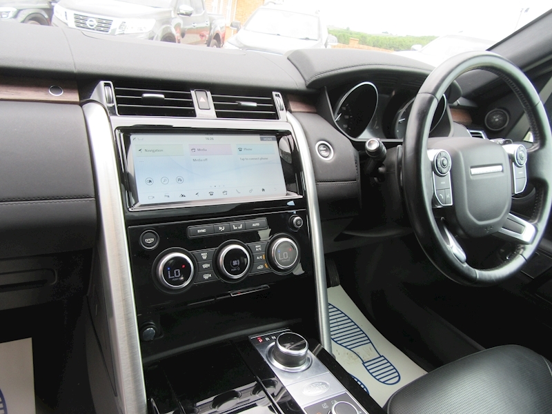 Land Rover Discovery TD V6 HSE - U374