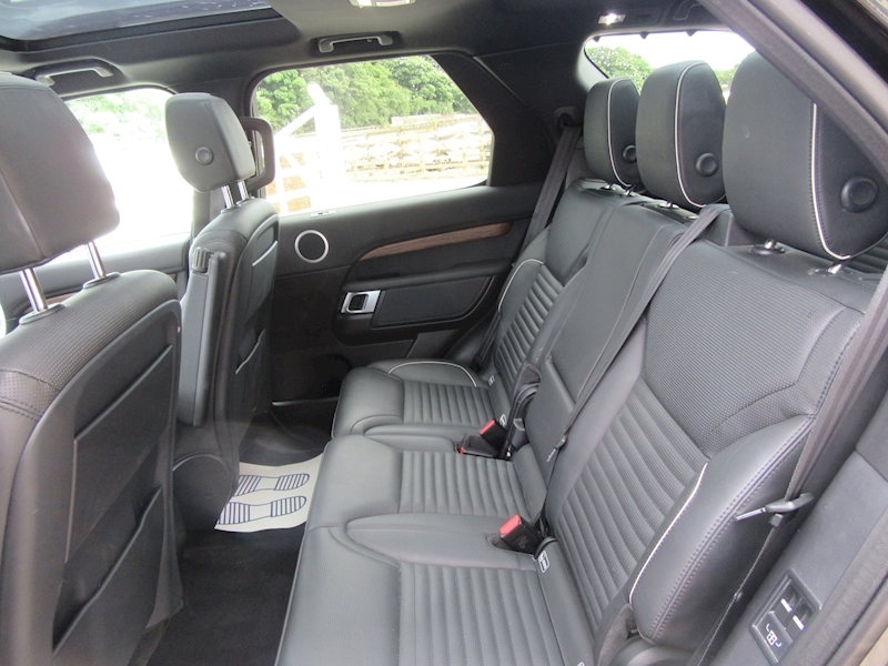 Land Rover Discovery TD V6 HSE - U374