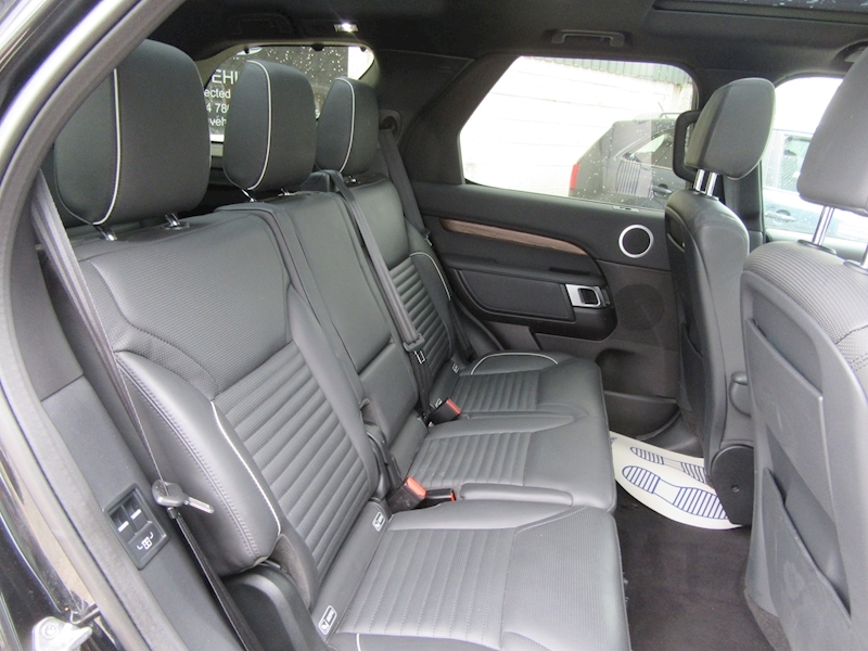 Land Rover Discovery TD V6 HSE - U374