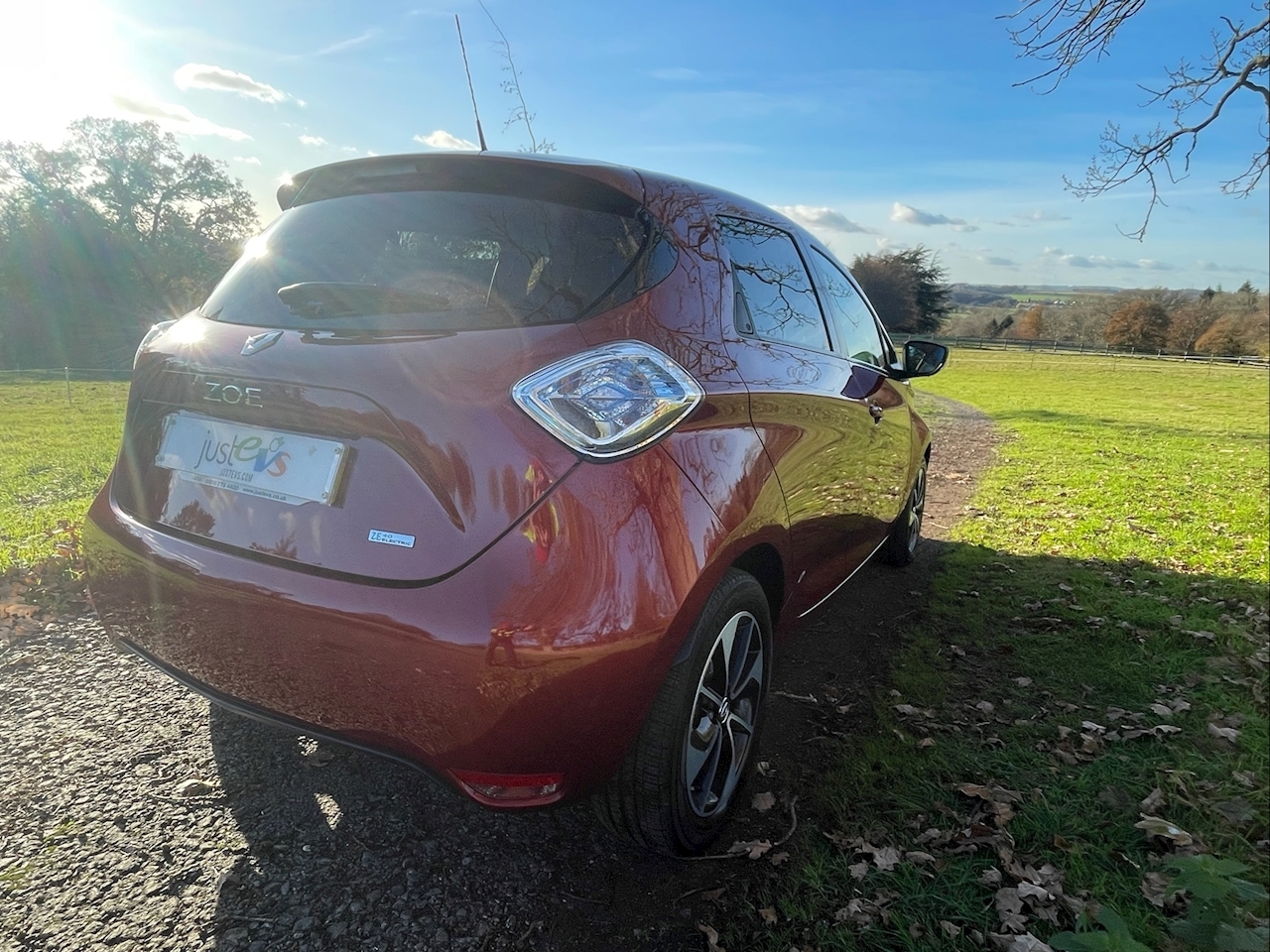 R90 41kWh Dynamique Nav Hatchback 5dr Electric Auto (Battery Lease) (92 bhp)