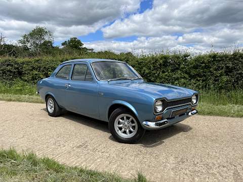 1600 GT 1600 2dr Saloon Manual Petrol