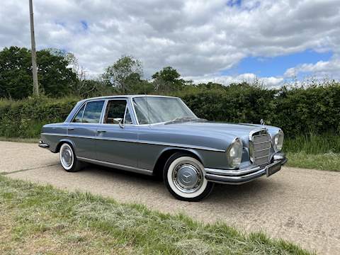 S 0.0 4dr Saloon Manual Petrol