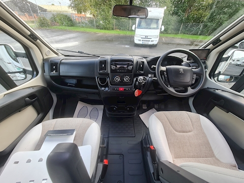 Advance 74-4 Peugeot Boxer 2.0 130 BlueHDI