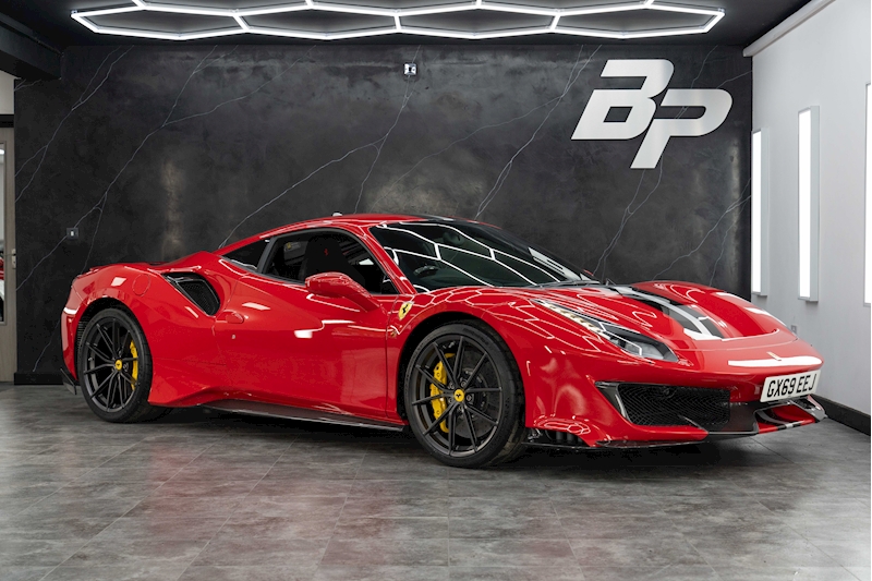 3.9T V8 Coupe 2dr Petrol F1 DCT Euro 6 (s/s) (720 ps)