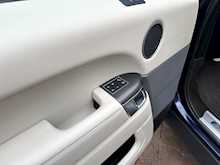 Land Rover Range Rover Sport SD V6 HSE Dynamic 