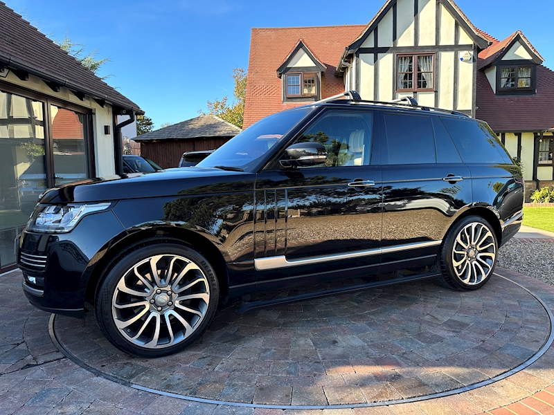 Land Rover Range Rover, 3.0 TD V6 Autobiography SUV 5dr Diesel Auto 4WD Euro 6 (s/s) (258 ps)