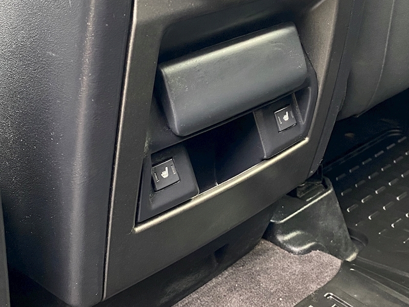 Land Rover Discovery 4 SD V6 HSE - U24
