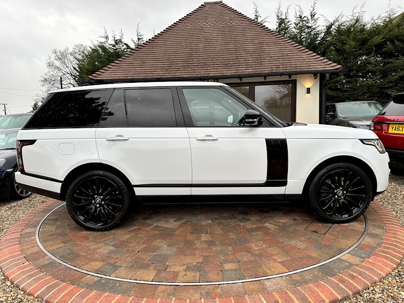 Land Rover Range Rover, 4.4 SD V8 Vogue SE SUV 5dr Diesel Auto 4WD Euro 5 (339 ps)