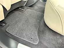 Land Rover Range Rover Sport SD V6 HSE 