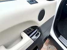 Land Rover Range Rover Sport SD V6 HSE 