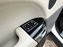 Land Rover Range Rover Sport SD V6 HSE 