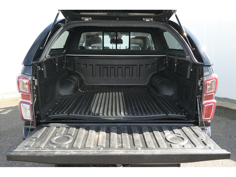 Isuzu 1.9 TD V-Cross Pickup Double Cab 4dr Diesel Auto 4WD Euro 6 (s/s) (164 ps)