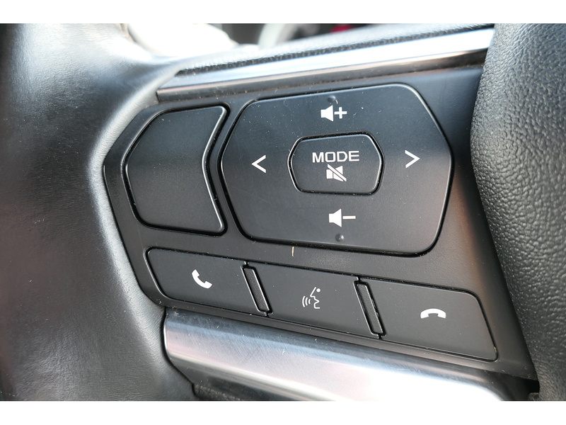 Isuzu 1.9 TD V-Cross Pickup Double Cab 4dr Diesel Auto 4WD Euro 6 (s/s) (164 ps)