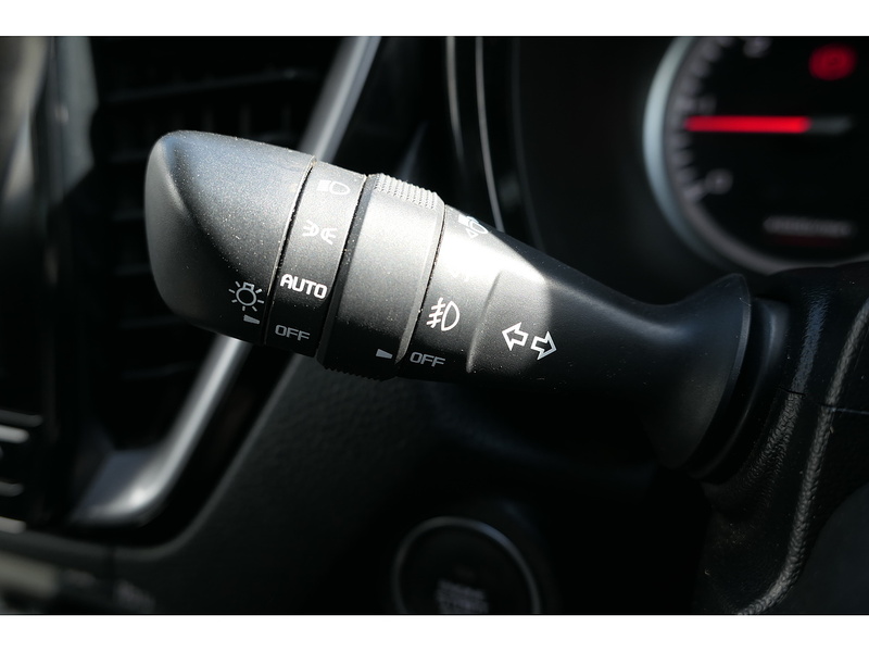 Isuzu 1.9 TD V-Cross Pickup Double Cab 4dr Diesel Auto 4WD Euro 6 (s/s) (164 ps)