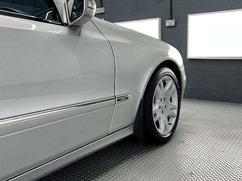 E500 Avantgarde 5.0 4dr Saloon Automatic Petrol