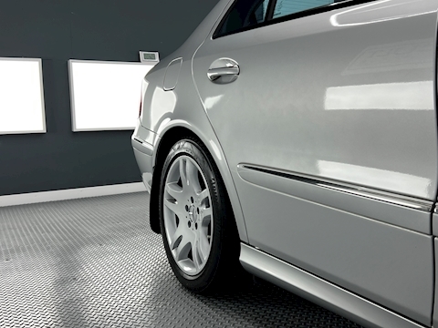 E500 Avantgarde 5.0 4dr Saloon Automatic Petrol