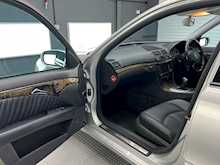 Mercedes-Benz E Class E500 Avantgarde 