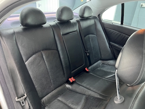 E500 Avantgarde 5.0 4dr Saloon Automatic Petrol
