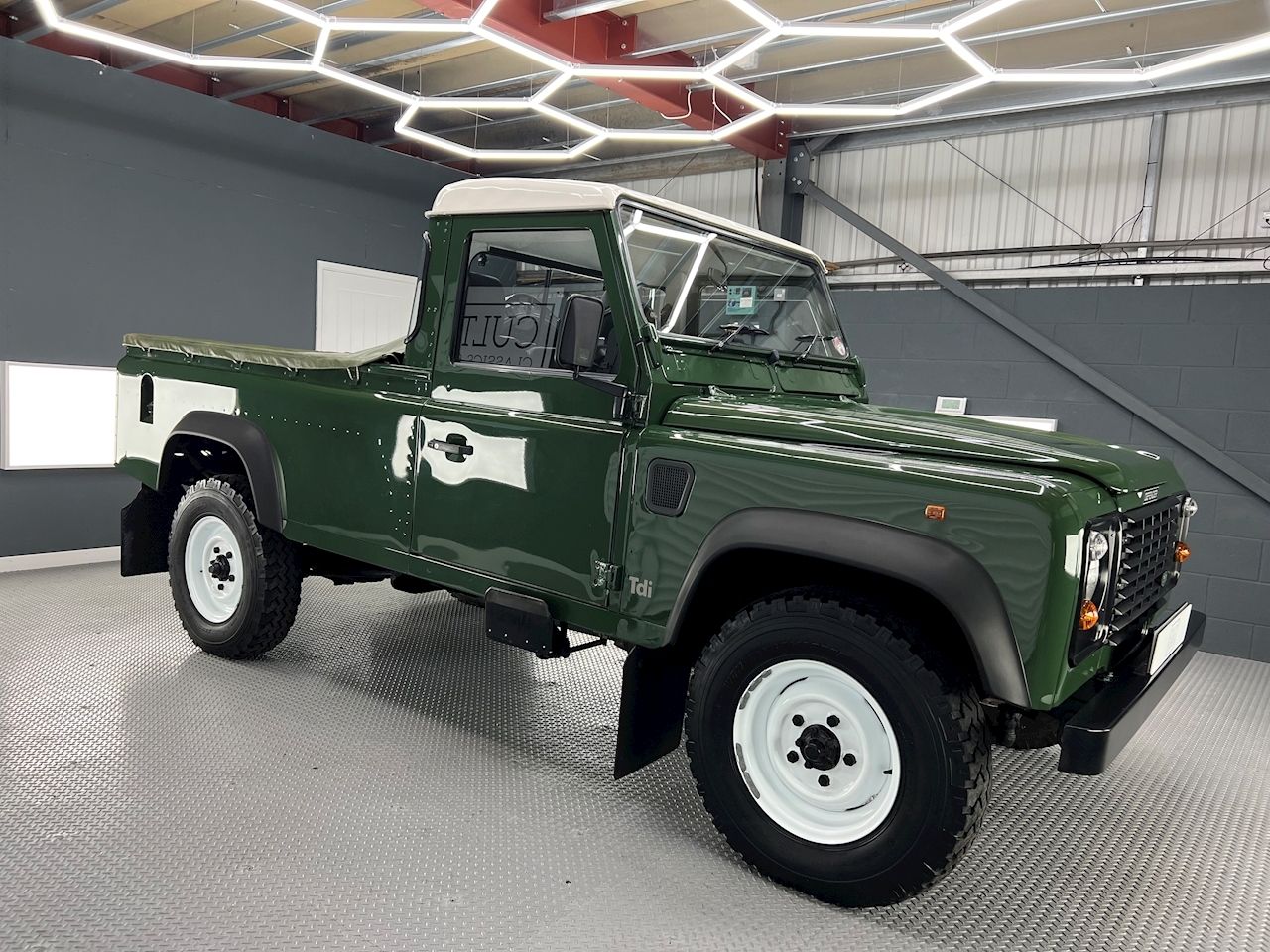 Used 1997 Land Rover Defender 110 Single Cab P/U Lwb For Sale in Gloucs ...