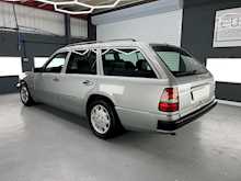 Mercedes-Benz 300D Turbo W124 