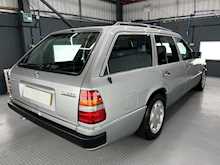 Mercedes-Benz 300D Turbo W124 