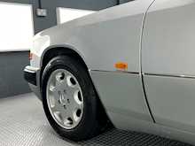 Mercedes-Benz 300D Turbo W124 