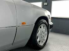 Mercedes-Benz 300D Turbo W124 