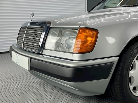 W124 3.0 5dr Estate Automatic Diesel