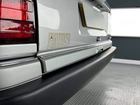 W124 3.0 5dr Estate Automatic Diesel