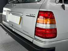 Mercedes-Benz 300D Turbo W124 