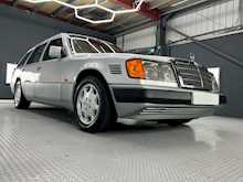 Mercedes-Benz 300D Turbo W124 