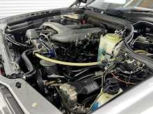 Mercedes-Benz 300D Turbo W124 