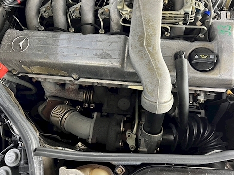 W124 3.0 5dr Estate Automatic Diesel