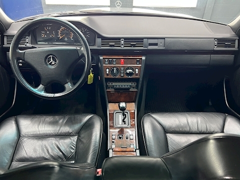 W124 3.0 5dr Estate Automatic Diesel