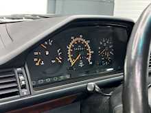 Mercedes-Benz 300D Turbo W124 