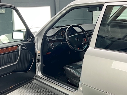 W124 3.0 5dr Estate Automatic Diesel