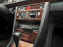Mercedes-Benz 300D Turbo W124 