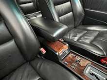 Mercedes-Benz 300D Turbo W124 