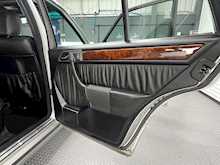 Mercedes-Benz 300D Turbo W124 