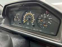 Mercedes-Benz 300D Turbo W124 