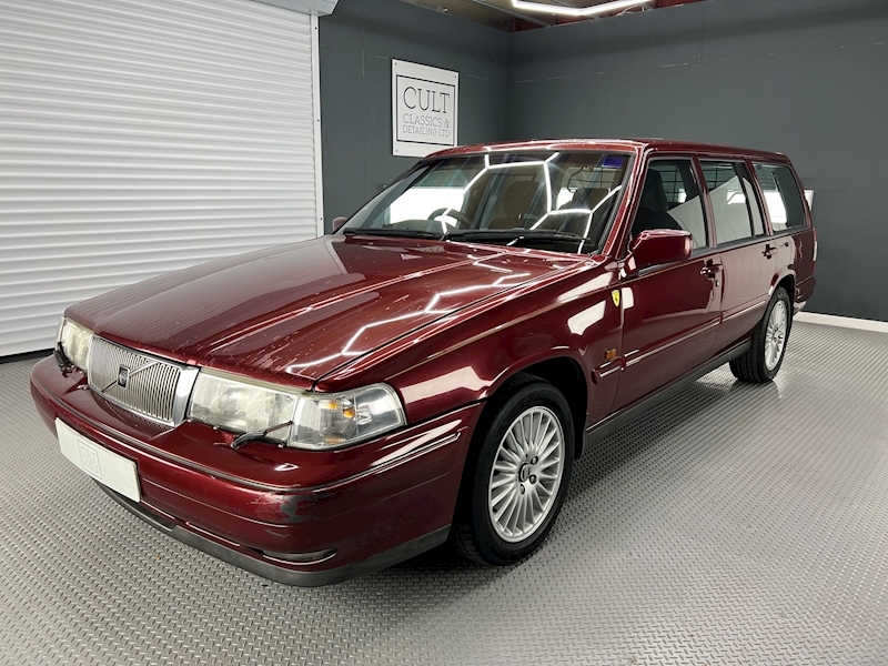 3.0 24v 5dr Estate Auto Petrol