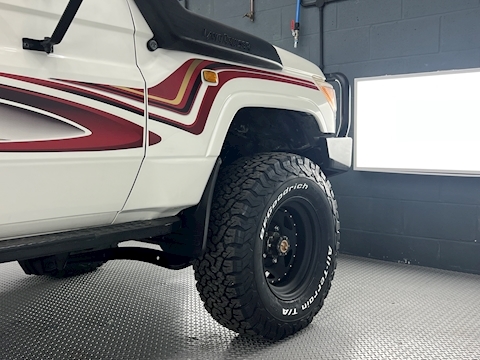 79 Series Single Cab V8 RHD 4.5 2dr Pickup Manual Diesel