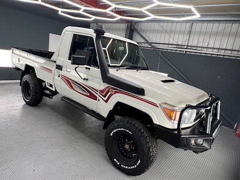 79 Series Single Cab V8 RHD 4.5 2dr Pickup Manual Diesel