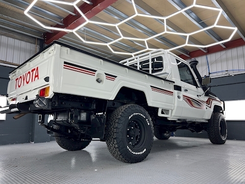 79 Series Single Cab V8 RHD 4.5 2dr Pickup Manual Diesel