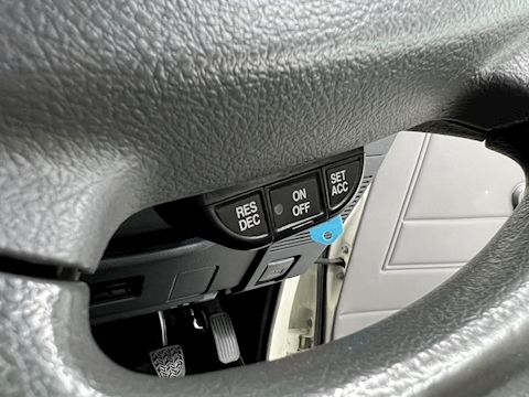 79 Series Single Cab V8 RHD 4.5 2dr Pickup Manual Diesel