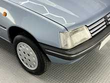 Peugeot 205 Automatic 
