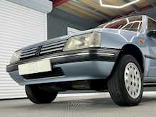 Peugeot 205 Automatic 