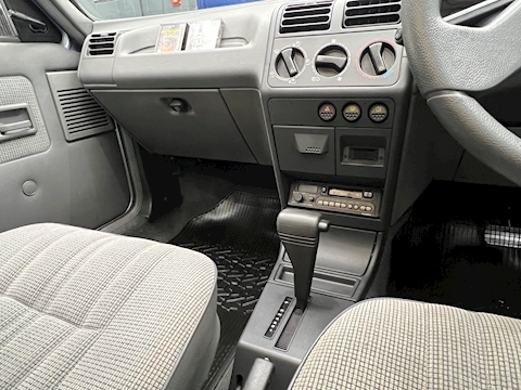 Automatic 1580 5dr Hatchback