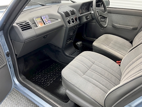 Automatic 1580 5dr Hatchback